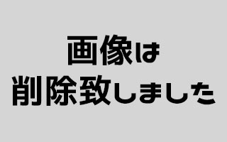 バック中の美女がイキ顔を…